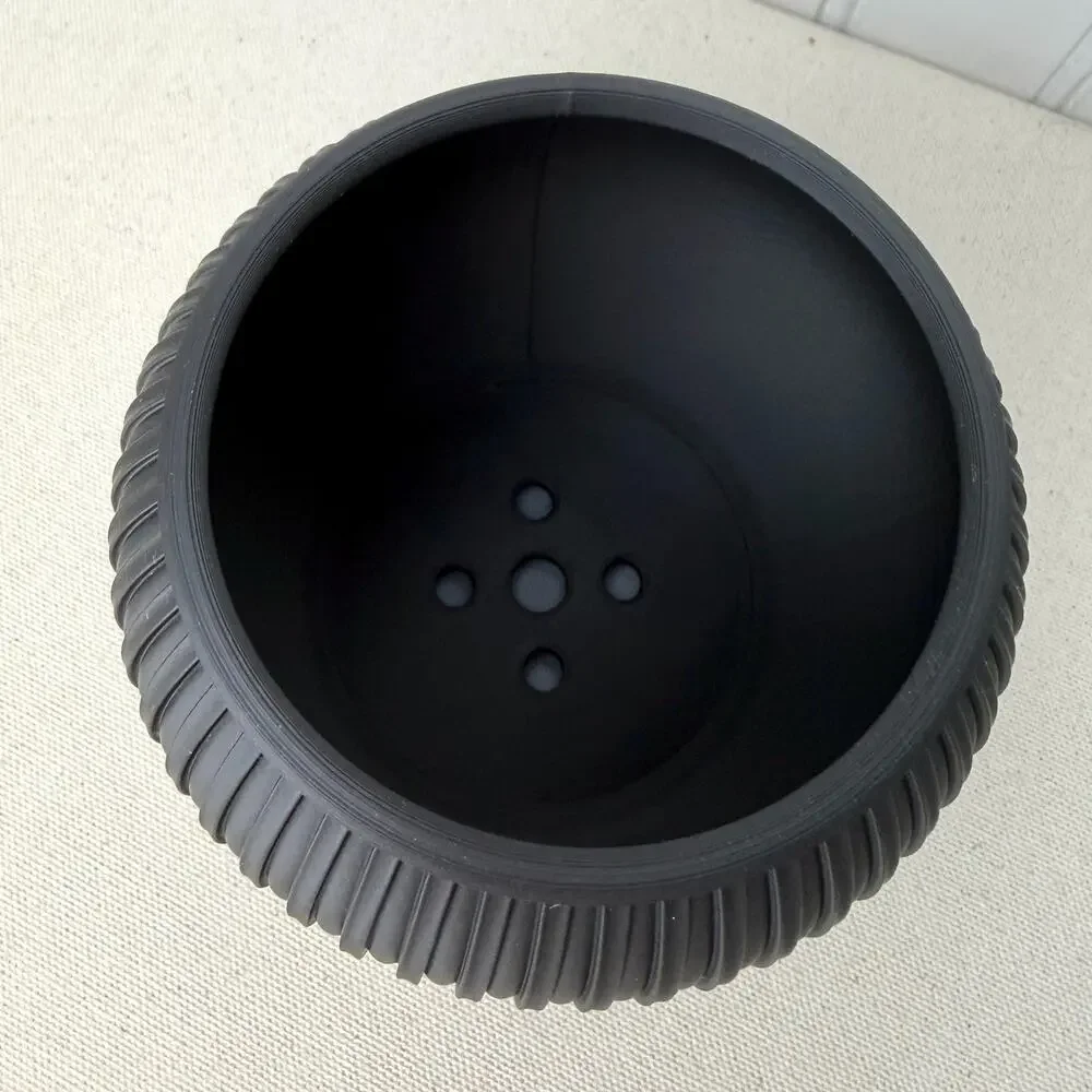 The Halo Planter, Indoor Flower Pot, Tabletop Planter, Ribbed Pattern
